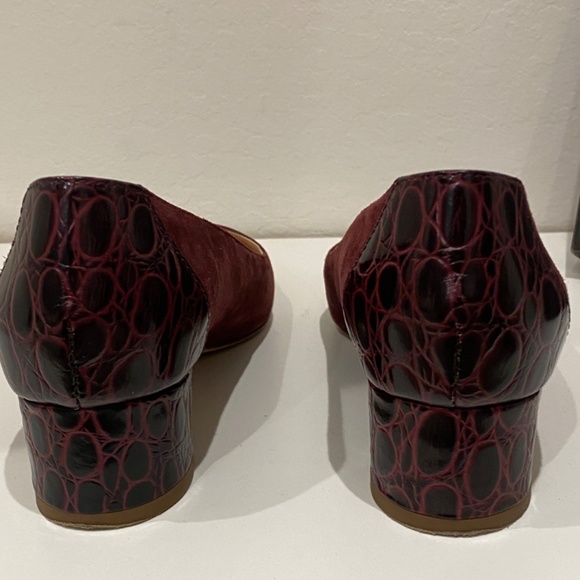 Suede pump with croc heel size 7 - Picture 2 of 6